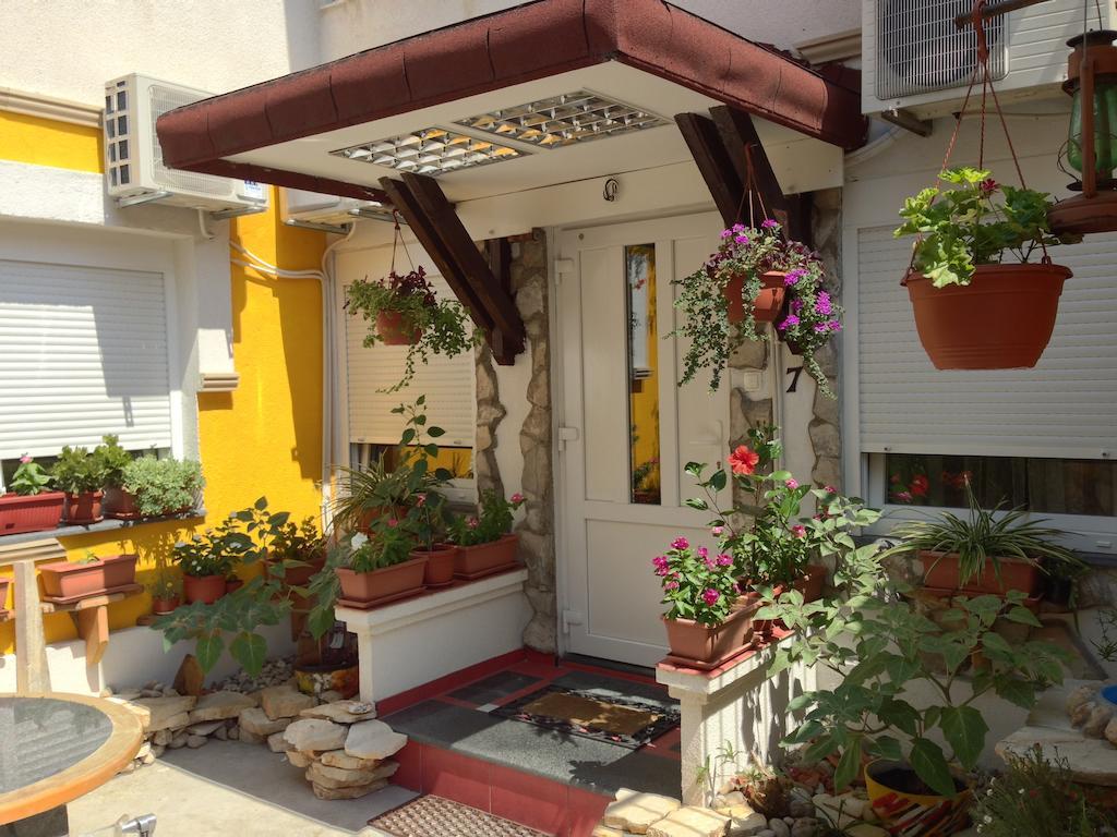 Guesthouse 7even Mostar Extérieur photo