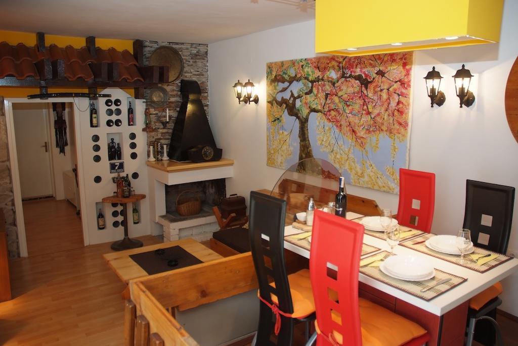 Guesthouse 7even Mostar Extérieur photo
