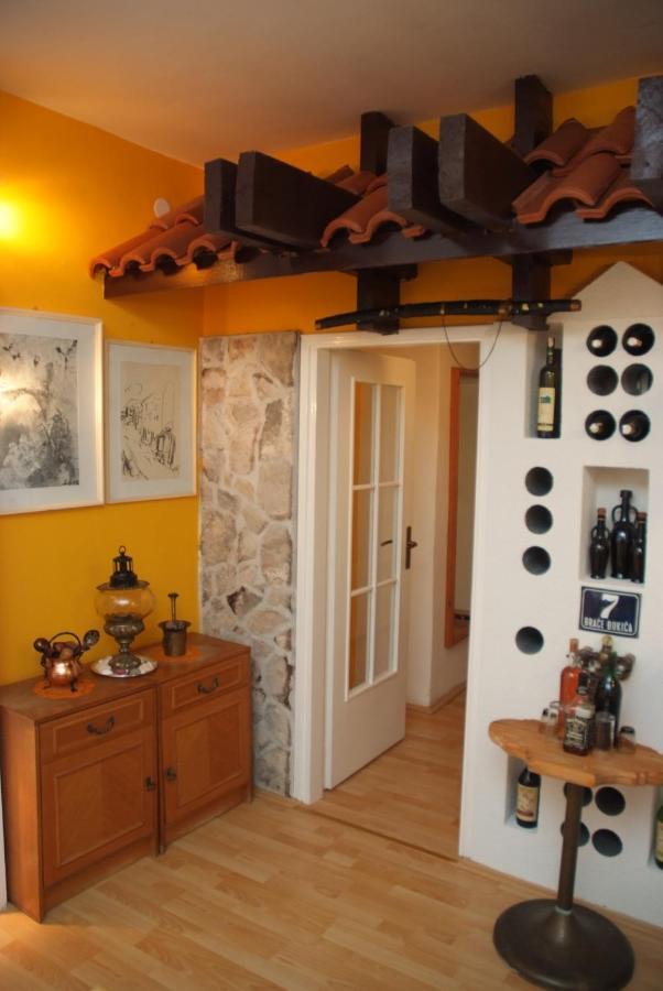 Guesthouse 7even Mostar Extérieur photo